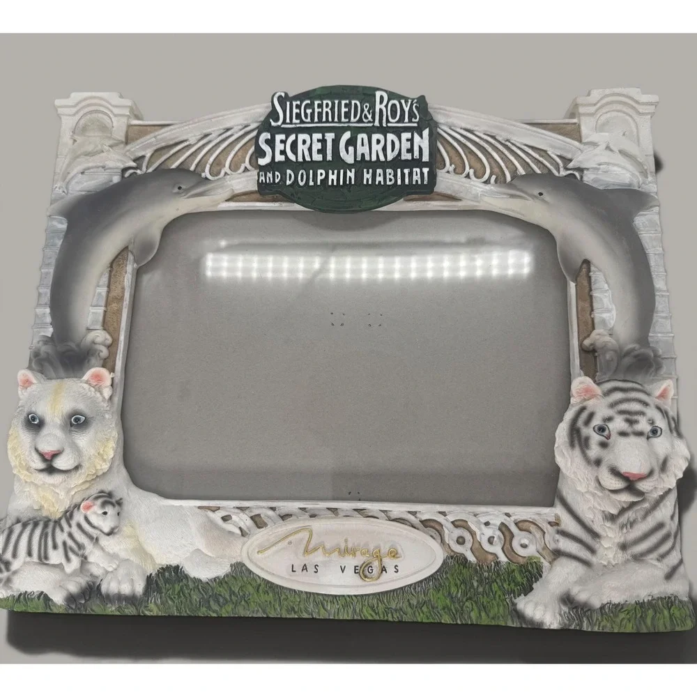 Siegfried and Roy's Secret Garden 3D Photo Frame - White Tiger and Dolphin Resin